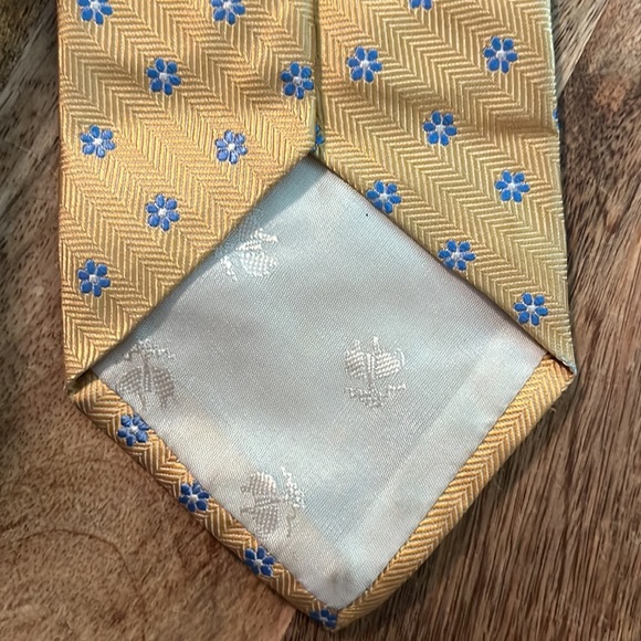 BROOKS BROTHERS Men silk Tie Graphic Rounds Floral Print Blue Multicolor $88 NEW - Picture 8 of 12